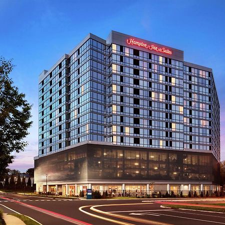 Hampton Inn & Suites Teaneck/Glenpointe Kültér fotó