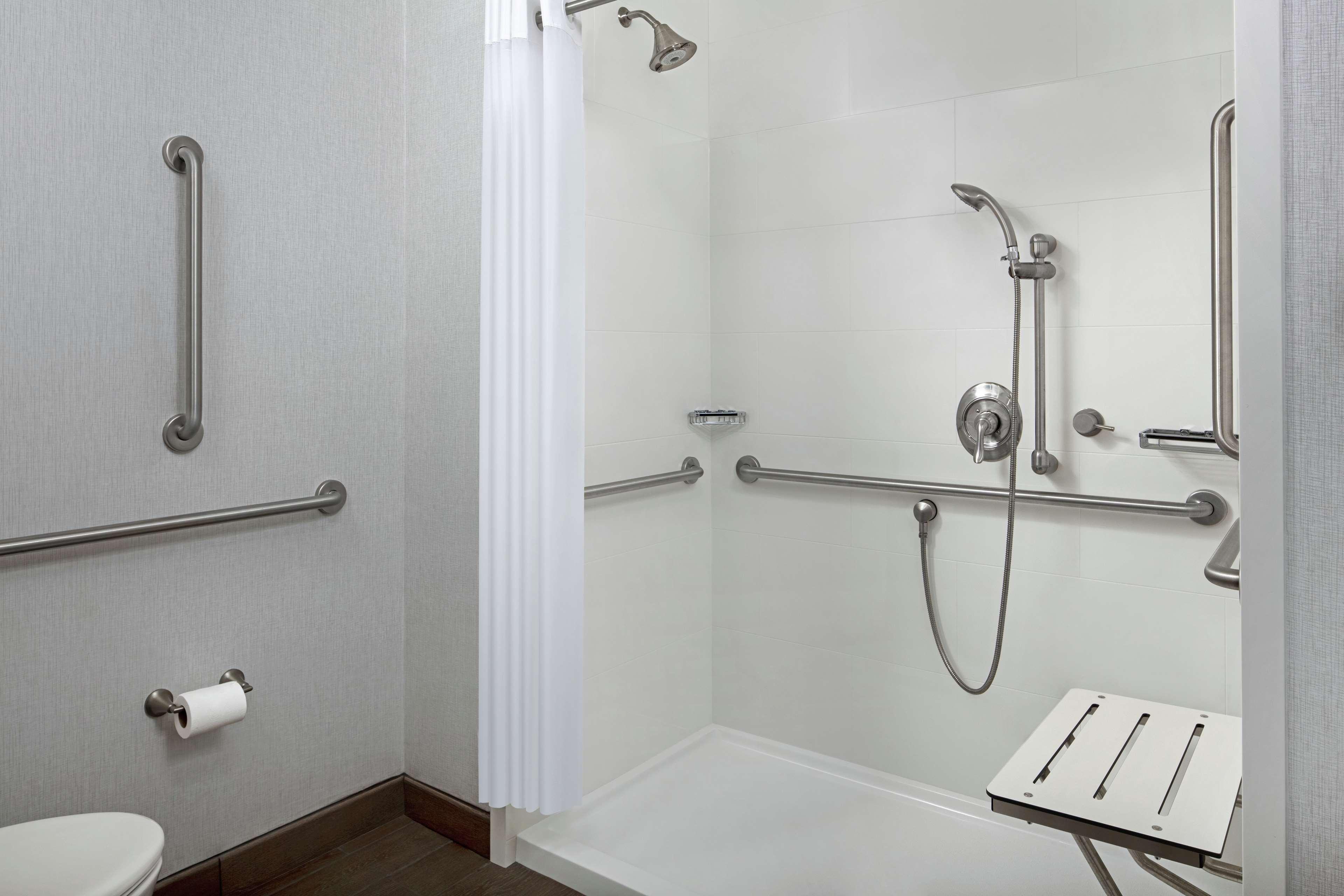 Hampton Inn & Suites Teaneck/Glenpointe Kültér fotó