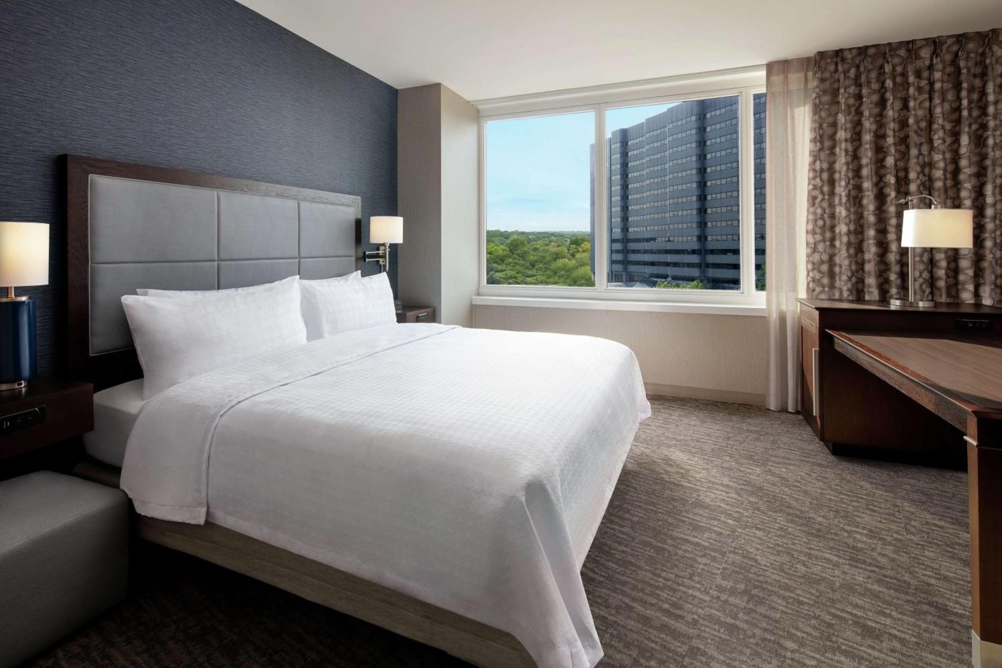 Hampton Inn & Suites Teaneck/Glenpointe Kültér fotó