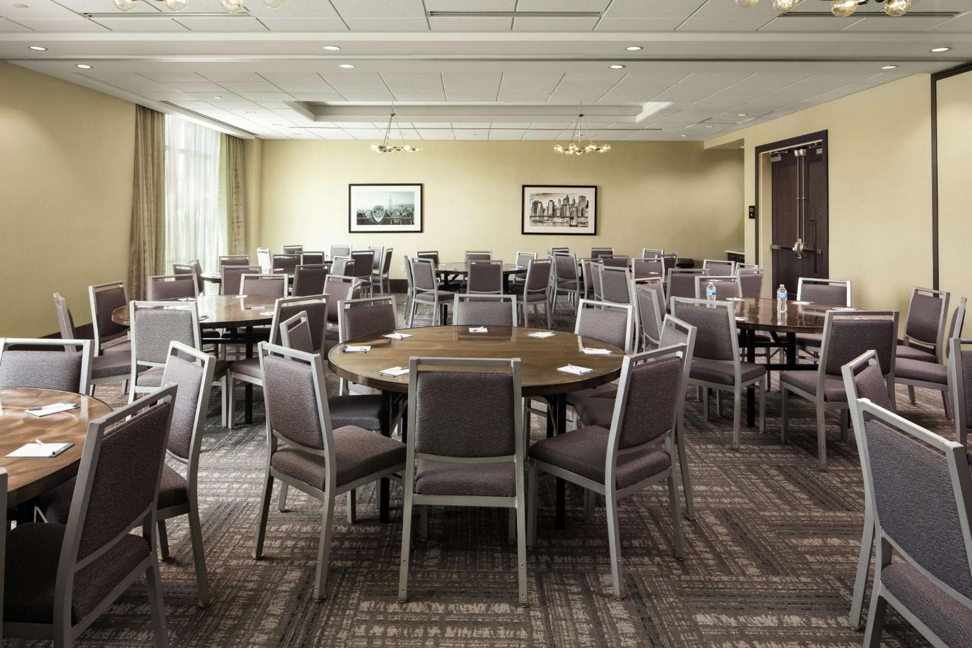 Hampton Inn & Suites Teaneck/Glenpointe Kültér fotó